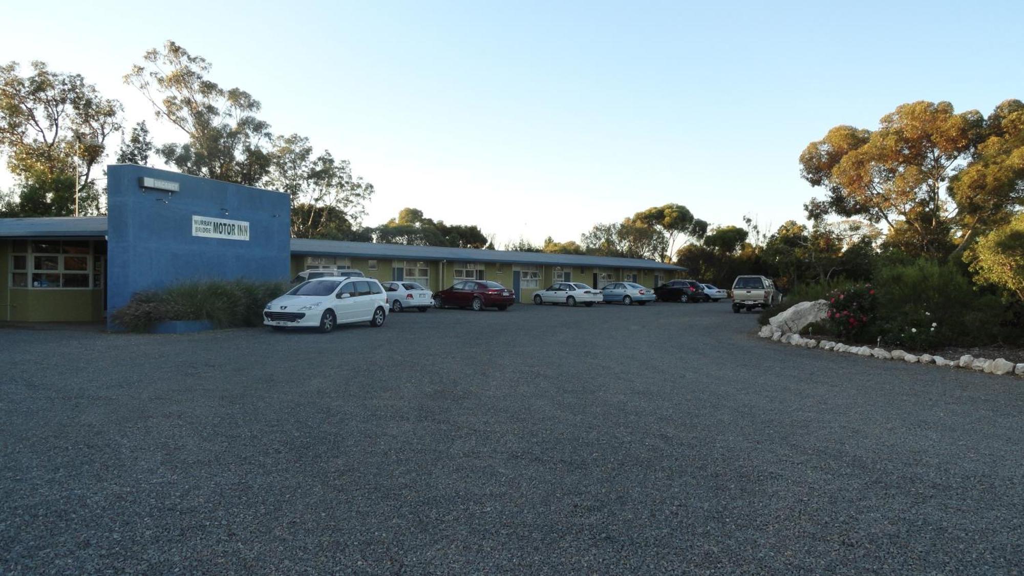 Murray Bridge Motor Inn Экстерьер фото