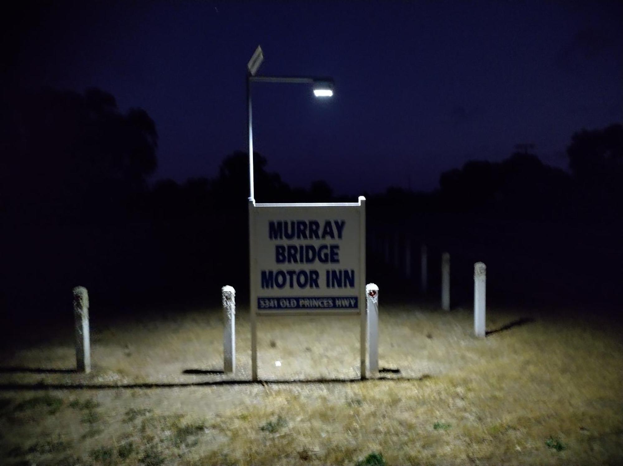 Murray Bridge Motor Inn Экстерьер фото
