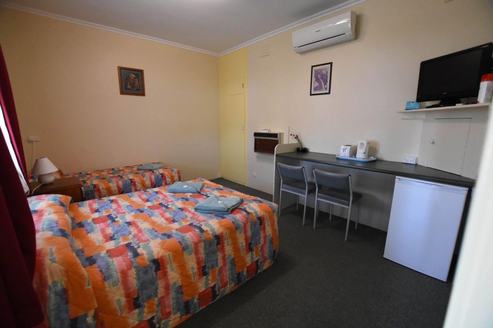 Murray Bridge Motor Inn Экстерьер фото