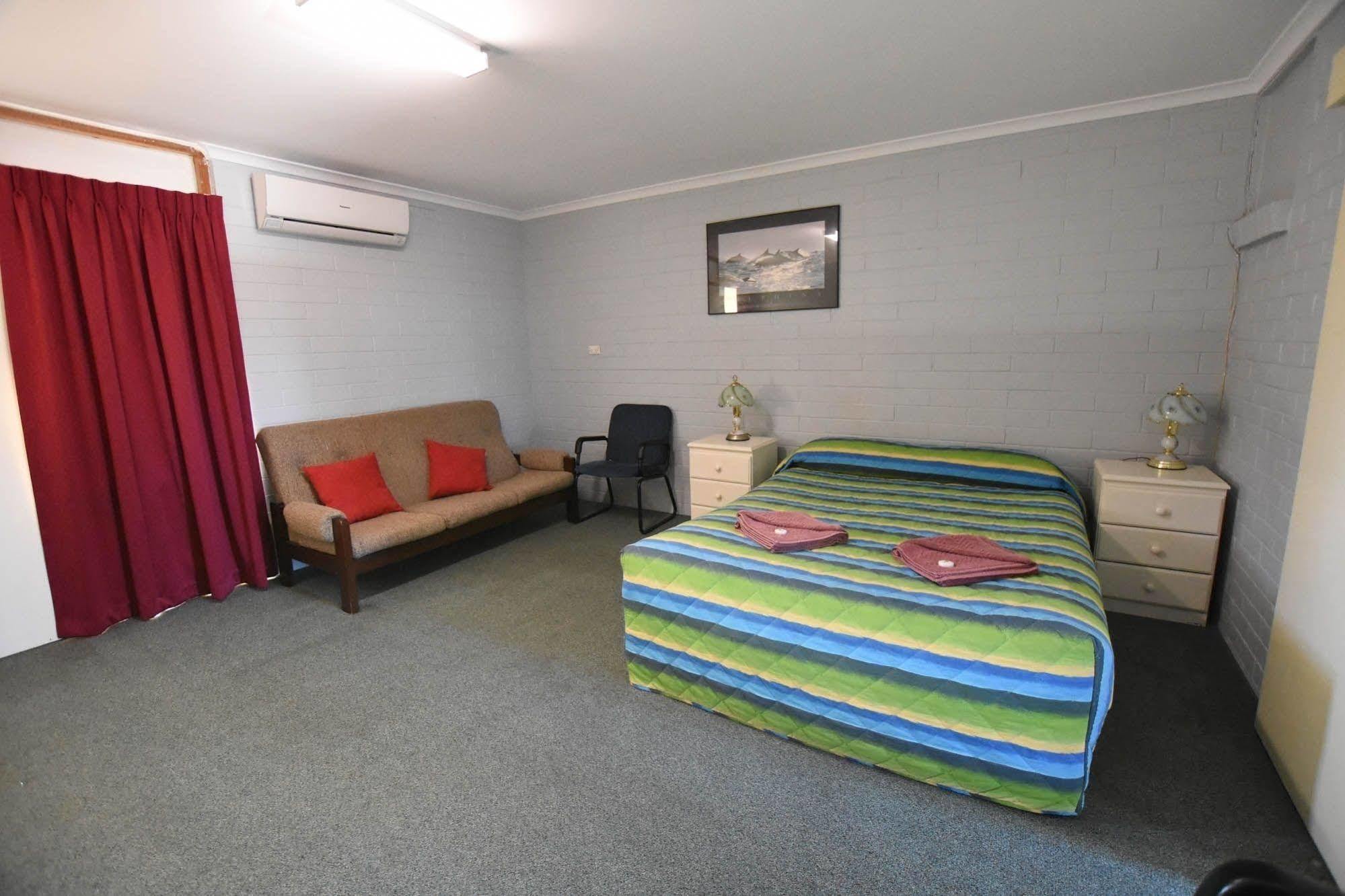 Murray Bridge Motor Inn Экстерьер фото
