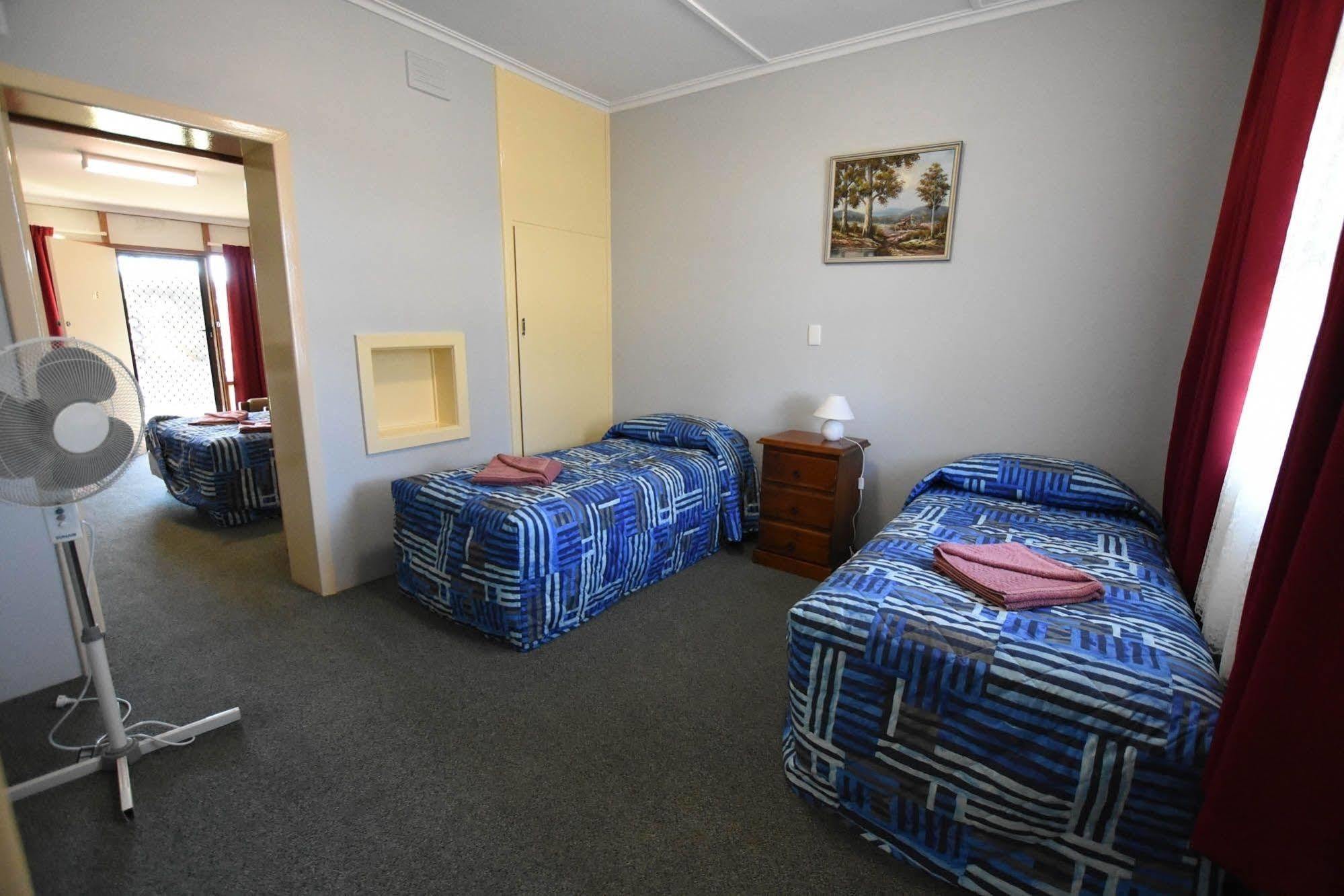 Murray Bridge Motor Inn Экстерьер фото
