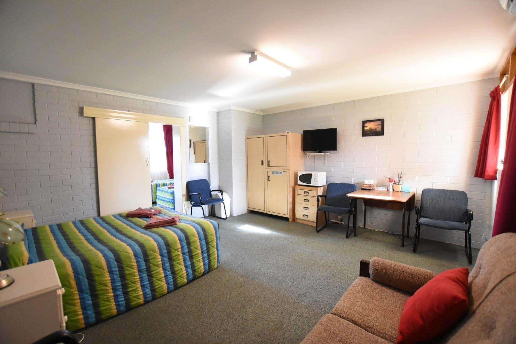 Murray Bridge Motor Inn Экстерьер фото